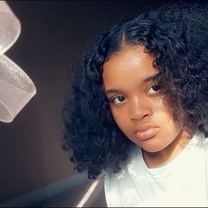 Meet your Posher, Janeiah